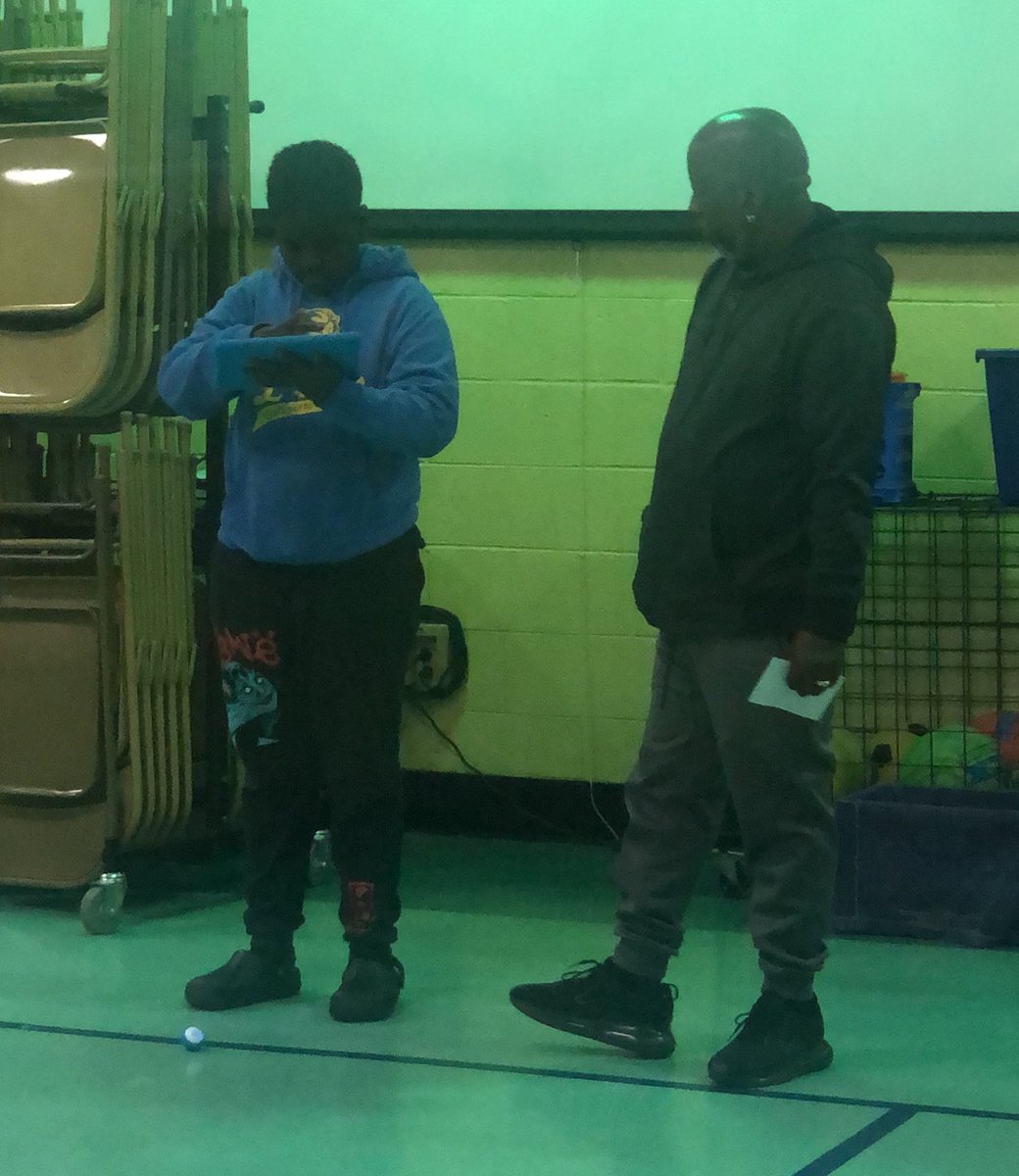 MissNapolitano's tweet image. #CodeYourRobot #DidThatJustBarkAtUs #WhoHadMoreFun #KidsOrGrownUps @SpheroEdu #AnalogAndDigital #CSForAll @25Lafayette #FamilySTEM