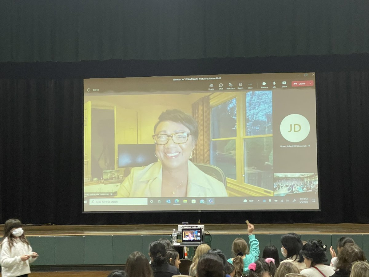 #Giveahootfor… Women in Steam night! It was an interactive and engaging night of learning! Thank you to all our presenters and <a href="/JaniceHuff4ny/">Janice Huff</a> from NBC News! #waverlywonders #ifthenshecan <a href="/libratorymeg/">Meghan</a> <a href="/teamteichman/">Corinne Teichman</a> <a href="/LynbrookSupt/">Lynbrook Owls Supt</a>