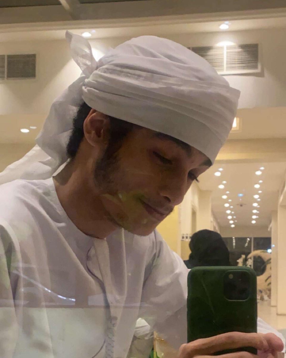 iixg92's tweet photo. لا حكى كنّه يصايد كل ما في قلبي . . https://t.co/TbnYE8qrtc