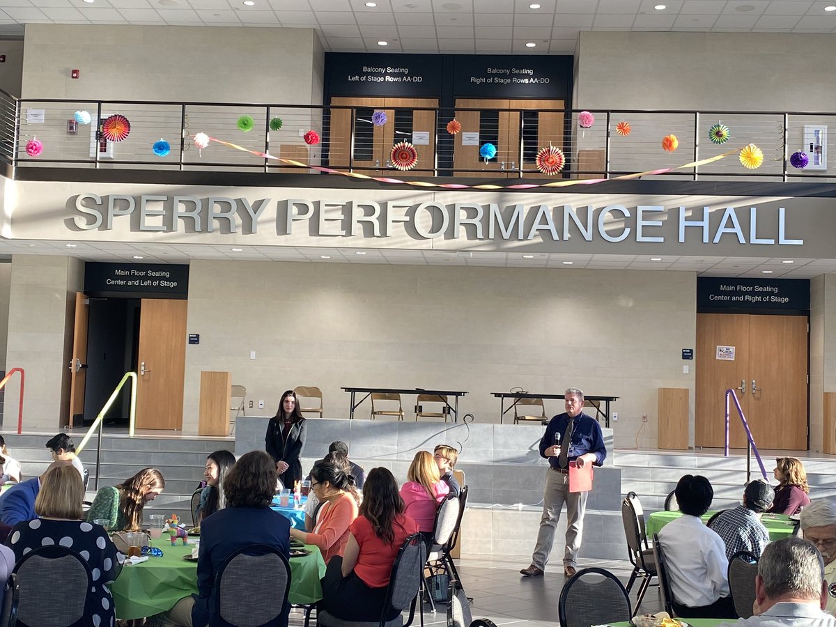 Justin_D_James's tweet photo. It’s Cinco De Mayo and a night of celebration at the @MHSLions Engineering Banquet! #CTExcellence #MyMISD #MHSSTEM https://t.co/8v2AChpBcX