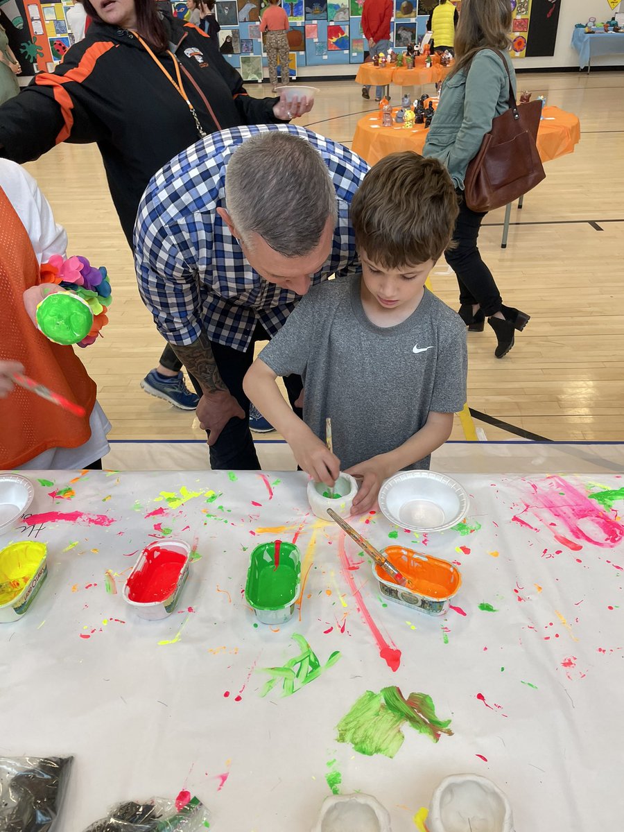 CFIS_Spanish's tweet photo. Awesome artwork to compliment, pinch pots to paint &amp; family fun at tonight’s CFIS Art Show! Great job Mrs. Boss, Art Club &amp; students! #cfevsChooseCourage https://t.co/oPueoqgSNW