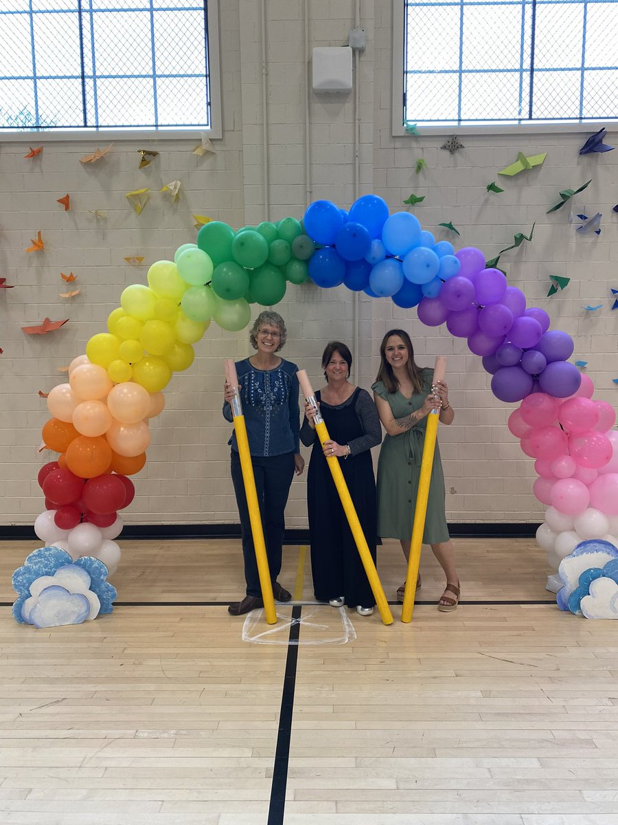 Awesome artwork to compliment, pinch pots to paint &amp; family fun at tonight’s CFIS Art Show! Great job Mrs. Boss, Art Club &amp; students! #cfevsChooseCourage