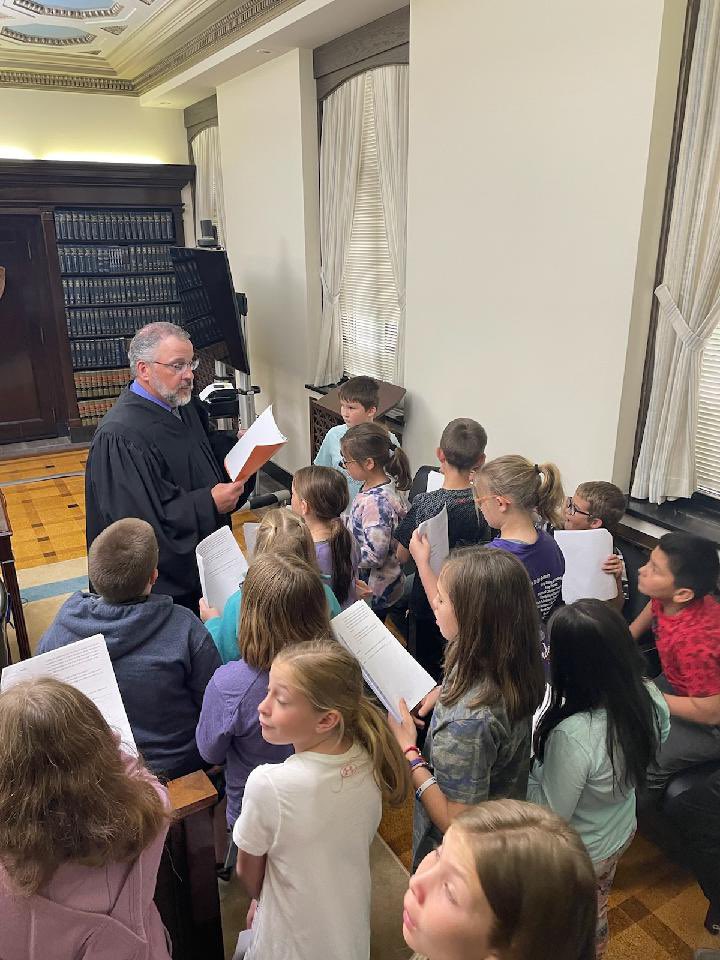 MatthewLGilmore's tweet photo. Thank you Fort Recovery Elementary School for bringing your third grade to tour the courthouse and perform a mock trial in the Mercer County Probate/Juvenile Court.  What a great group of kids. Polite, well-mannered and smart.  I hope they had as much fun as I did. https://t.co/i7J6yy2Nhl