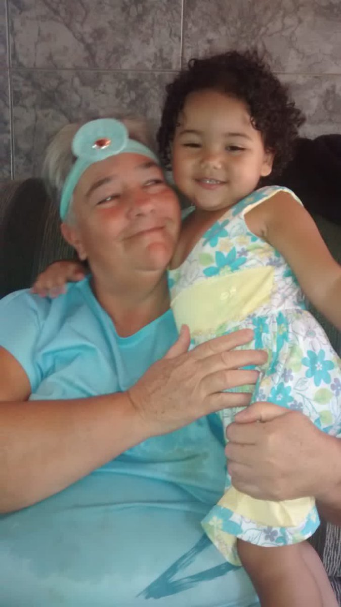 Daiane79426258's tweet photo. A maior dor que existe no mundo é a dor da saudade 💔🥀🥺🤍 Te amarei para sempre minha velinha 😭💔 https://t.co/kmt5Jjgd7s