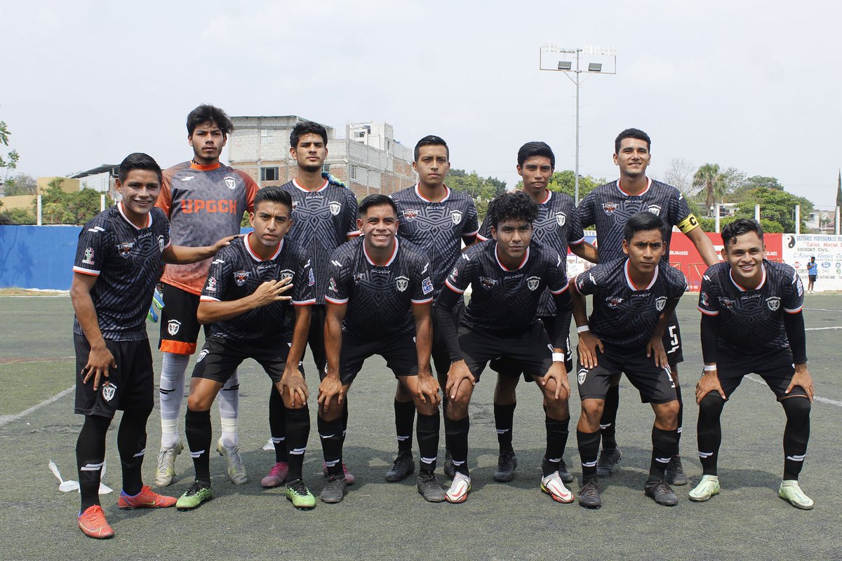 paco_jf's tweet photo. Nada para nadie | Lechuzas UPGCH y @_GuerrerosDDios empataron 1-1 en el juego de ida de octavos de final de @LigaTDP. Juan Manuel Campos adelantó a los universitarios, pero al 84, Juan Manuel Rivera igualó para la visita. @3ratv @Terceramex #futbol #Chiapas https://t.co/HRpFutZZNB