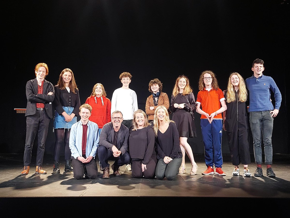 FightingWordsIE's tweet photo. Congratulations to the 2021-2022 Dublin Young Playwrights! 🎭🎟️👏

The brilliant young writers  spent Sundays &amp; holidays creating new plays with our fantastic mentor team.

Actors &amp; directors from @AbbeyTheatre performed the plays as a rehearsed reading on 22 Apr at the Peacock. https://t.co/khwCmdhVXW