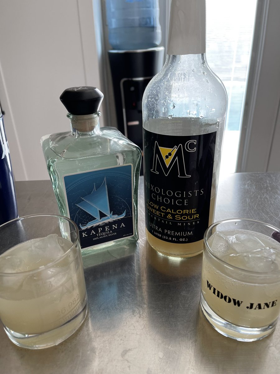 TracyAuGoGo's tweet photo. Happy Cinco! #margsformarty #justasplash https://t.co/Jx40CUDq8Q