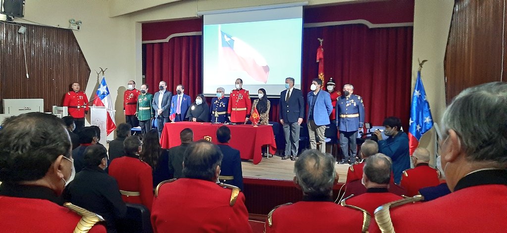 DPPOsorno's tweet photo. Delegada Presidencial  @cpailalef en ceremonia de la Tercera Compañía de Bomberos de  #Osorno Eleuterio Ramírez Molina, en su centésimo trigésimo cuarto Aniversario. La autoridad, entregó sentido saludo a los voluntarios y felicitó a la 3ra Compañía por su compromiso de siempre. https://t.co/XNsCoyGrop