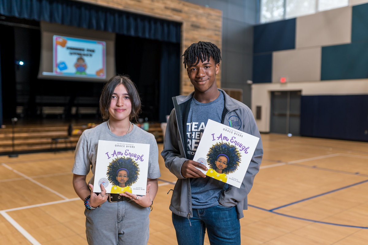 leadersreadersn's tweet photo. 📢Attention middle, high school and college students and parents!!! Are you passionate about #reading and want to help #makeadifference in the lives of students at underserved #schools?
#Students, Apply to join our team:
https://t.co/hftOH9MC6e
#YouthServe #Literacy #FirstBook https://t.co/QErANBQNzt