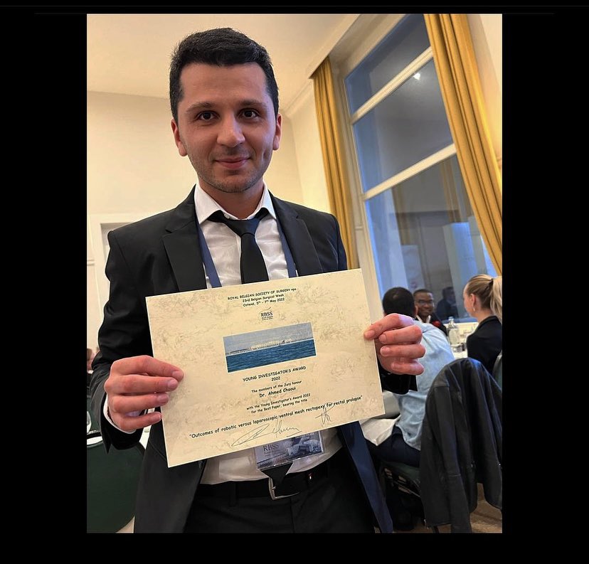 AhmChaoui's tweet photo. Honoured to have been selected by the RBSS as winner of the Young Investigator Award. I presented our work concerning the outcomes of robotic ventral mesh rectopexy, based on the results of dr. Mo Abasabassi, an outstanding surgeon, excellent mentor, and above all, a good friend https://t.co/gOBSOW1kn0