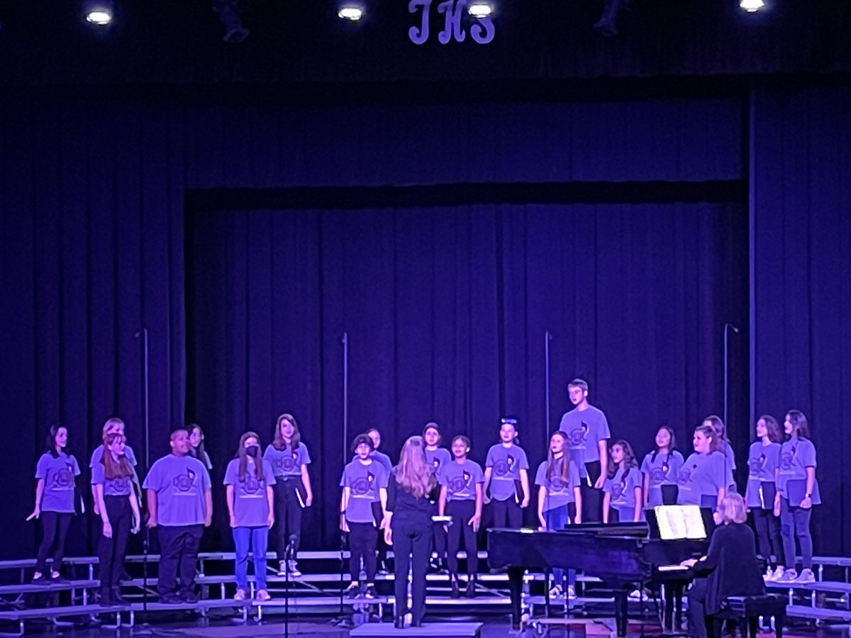 Amanda Mills tweet media