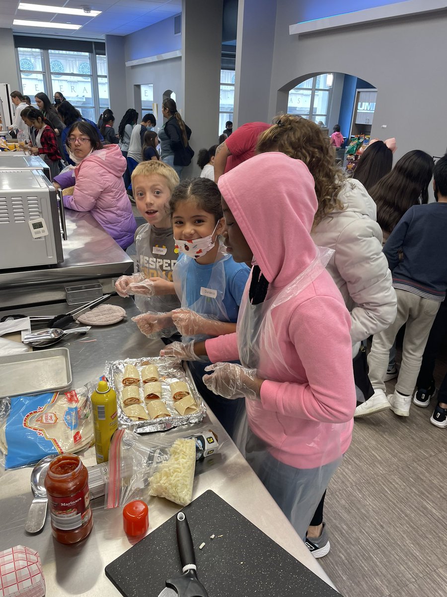 halfPR's tweet photo. School of Economics field trip today! First time the entire grade was able to go together in years because our class size is low enough!! YAY!! #OGpride #turner202strong #economics #smallerclasses https://t.co/ksKxO1Erb0