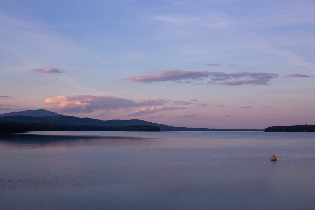 nsdoyle's tweet photo. I shot this last year at the Ashokan reservoir. I wasn’t excited about the photo at the time, feeling it didn’t live up to the beauty. But now that I see it again, I love the calm serenity in it. Sometimes it starts to feel pretty obvious why the #hudsonriverschool is a thing. https://t.co/9CwMSS7whY