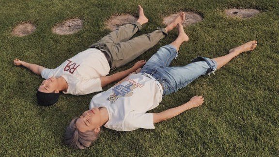 jvnggkuk's tweet photo. “namjoon’s very existence is enough” https://t.co/hDsZLEeNWk