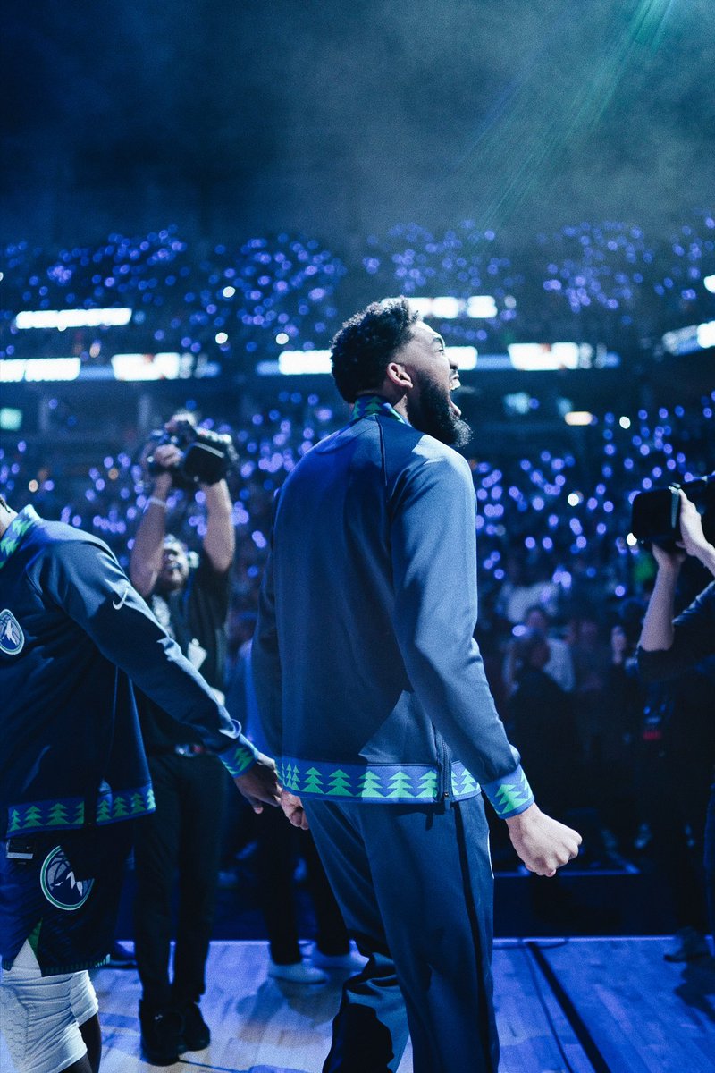 KarlTowns's tweet photo. Year 7 ..thanks to my team and the fans. Hungrier than ever. Best is yet to come.
With love,
KAT https://t.co/IKERlVzl72
