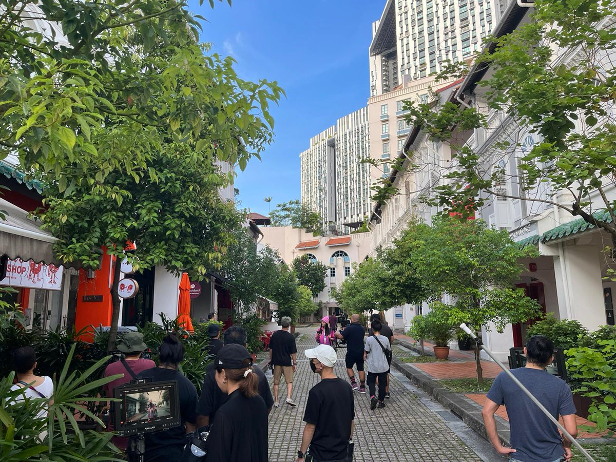 AffynOfficial's tweet photo. Happy Friday, Affynians! The Affyn team on set at our first location today. 😎😃 

How's your Friday going? 🌅☀️

#Affyn
#behindthescenes
#NEXUSWorld
#metaverse https://t.co/h5rwRw86mj