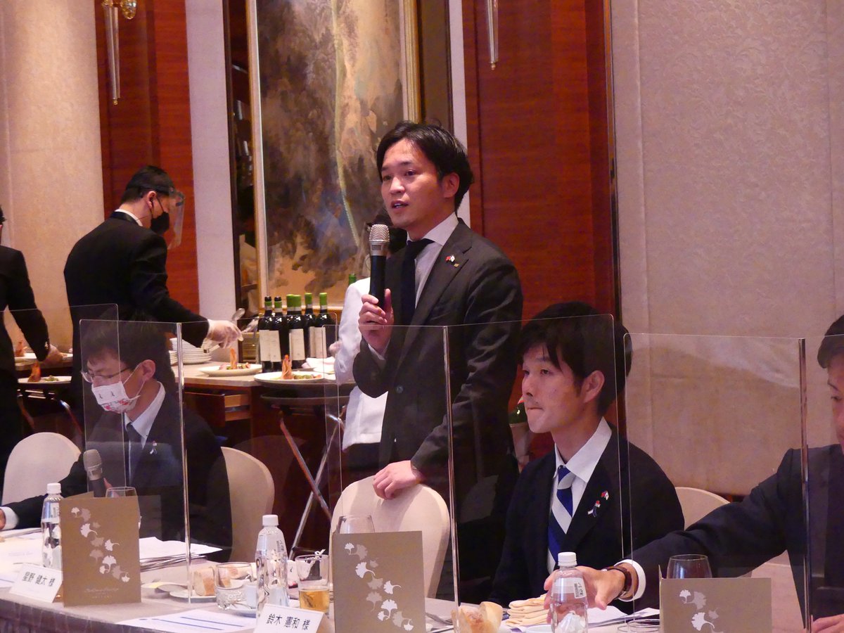 5日午後も朱立倫国民党主席や柯文哲台湾民衆党党首(台北市長)を表敬したほか、経済団体「三三青年会」や親日団体「台湾日文化経済協会」との交流を予定通り行いました。
台湾当局のオペレーションと関係各位のご理解に深く感謝いたします。

#青年局 #臺灣 #台湾