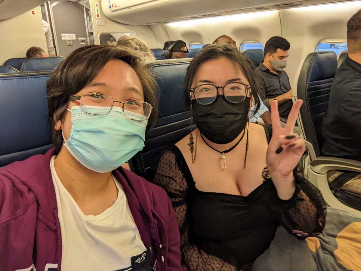 rossrbonifacio's tweet photo. Flying back home with @CodeJirachi  !! Being able to go with them to CHI made it 1000 times more awesome ✨ https://t.co/aelFBSgyKG