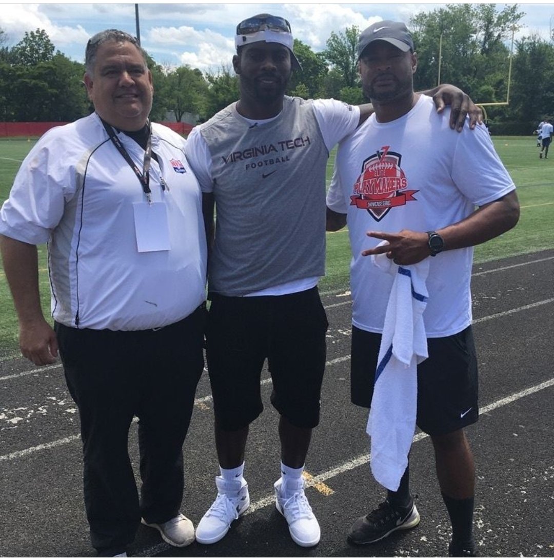 tmason18's tweet photo. #TBT it was an honor to work with my brother @vick757 again and @MichaelVick to set up Mike's #eliteplaymakers showcase at my  and the great Keion Carpenters HS @WoodlawnHS_BCPS in honor of #KC29 #Brotherhood @NFLPAFmrPlayers @NFLLegends @NFL https://t.co/jQvQSG3qBf