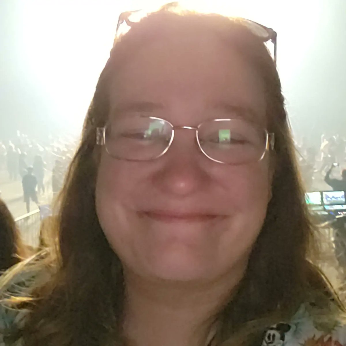 Gracenote2011's tweet photo. I do this thing at shows where i take a selfie as soon as the show ends to capture exactly how I feel to remember what it feels like to be GENUENLY HAPPY.
This is right after @AJRBrothers #okorlando show. I recognised myself for the first time in a long time.
#waylesssad https://t.co/8dUD8uIj8E