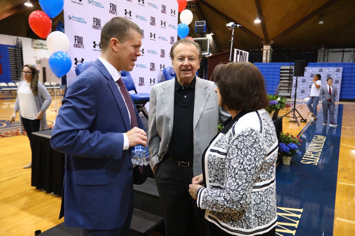 📷 | Scenes from a great day to be a Knight as we welcomed <a href="/andersontobin/">Tobin Anderson</a> as the eighth head coach in <a href="/FDUKnightsMBB/">FDU Men's Basketball</a> history.

#reigKNIGHTed

📸 <a href="/LarryLevanti/">Larry Levanti</a>