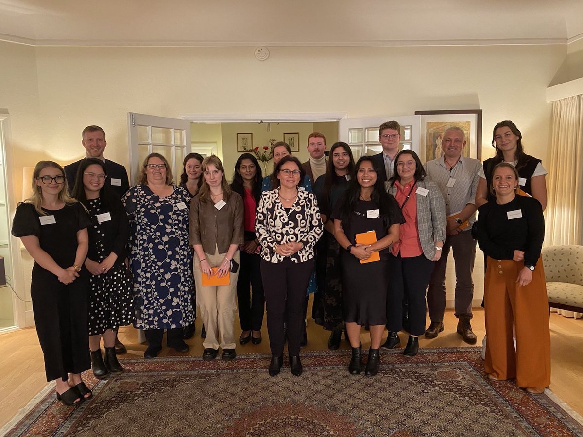 MiraWoldberg's tweet photo. Inspiring roundtable with students, young engineers &amp; others on opportunities for zero net emissions #sustainable transport in 🇳🇱🇳🇿 to meet Paris #Climate Goals &amp; #SDGs. Crucial to incl young in policy.

🙏 @SophieHandford2 @SimonKingham @nashthomas 
&amp; NL speakers &amp; cohost @UNANZ https://t.co/vIs8vByHNE