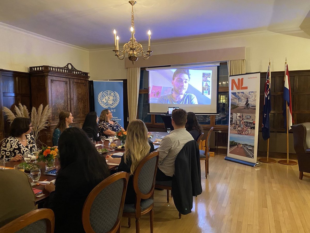 MiraWoldberg's tweet photo. Inspiring roundtable with students, young engineers &amp; others on opportunities for zero net emissions #sustainable transport in 🇳🇱🇳🇿 to meet Paris #Climate Goals &amp; #SDGs. Crucial to incl young in policy.

🙏 @SophieHandford2 @SimonKingham @nashthomas 
&amp; NL speakers &amp; cohost @UNANZ https://t.co/vIs8vByHNE