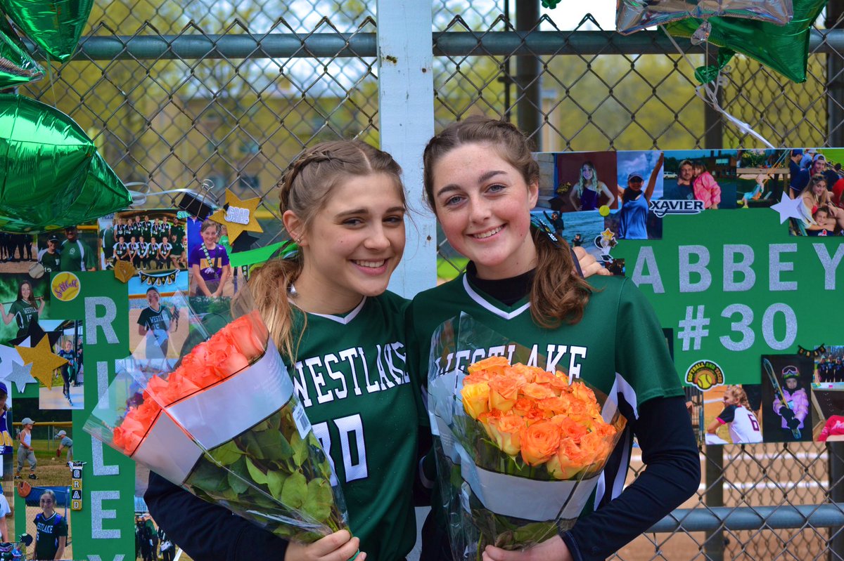 Demonssoftball's tweet photo. We 💚 our seniors, Riley and Abbey! 

😈💚🥎 https://t.co/n7KIptAyle