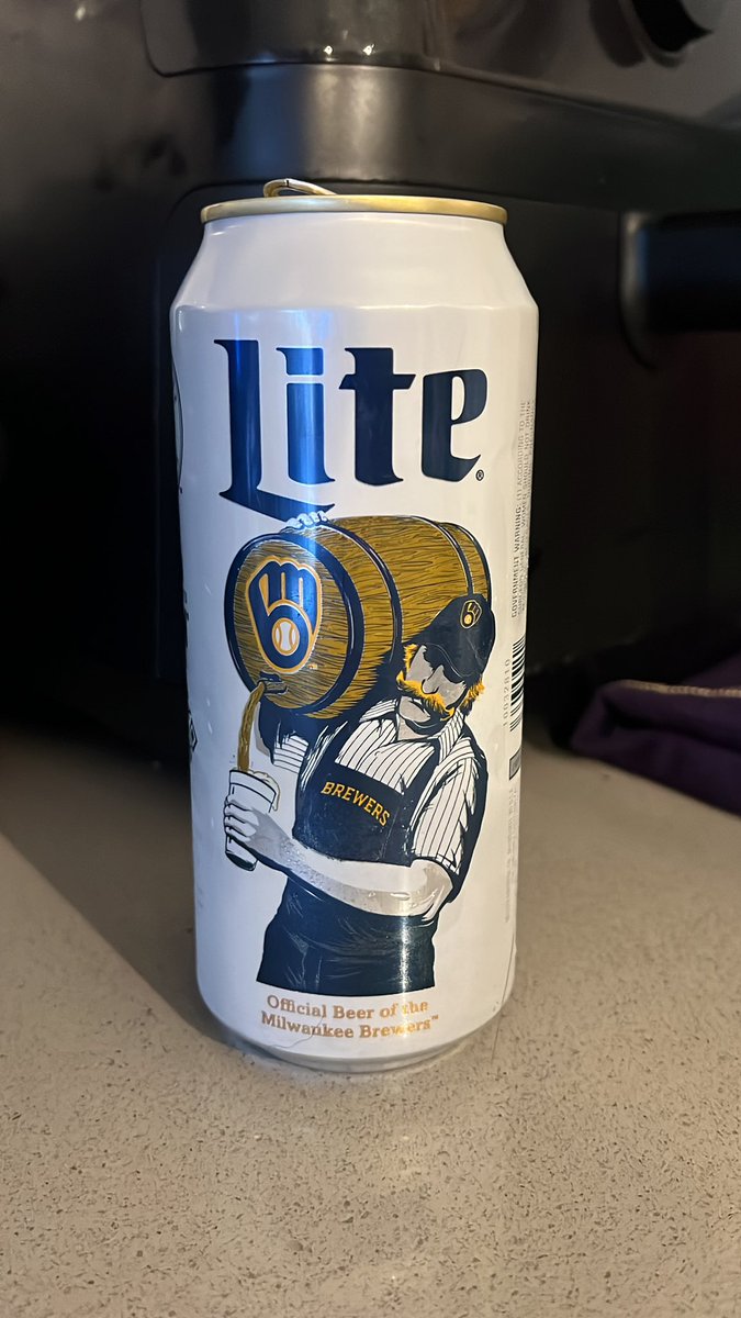 Celebrating a 3rd <a href="/Brewers/">Milwaukee Brewers</a> sweep of the season! <a href="/MillerLite/">Miller Lite</a> #ThisIsMyCrew #BrewCrew #Brewers