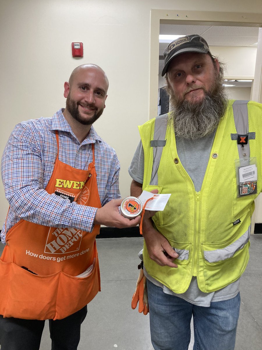 Congratulations to my amazing ASDS Lease for making 20 years with the company and our awesome Jeremy for making 1 year! <a href="/ChrisDurand_HD/">Chris Durand</a> <a href="/HDDistrict132/">Home Depot D132</a>