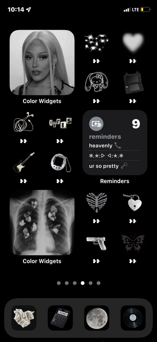 lilligraay's tweet photo. Black and White Doja and Jungkook iPhone Homescreen Layout!
#doja #dojacat #Jungkook #bts #BTS_Proof #BTS #kpop #rapper #Rappers #vocalist #homscreen #homescreenlayout #homescreensetup #iphone #ios #ios15 https://t.co/7QJ8dOFEj8