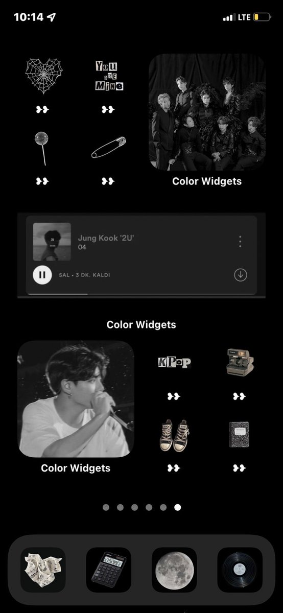 lilligraay's tweet photo. Black and White Doja and Jungkook iPhone Homescreen Layout!
#doja #dojacat #Jungkook #bts #BTS_Proof #BTS #kpop #rapper #Rappers #vocalist #homscreen #homescreenlayout #homescreensetup #iphone #ios #ios15 https://t.co/7QJ8dOFEj8