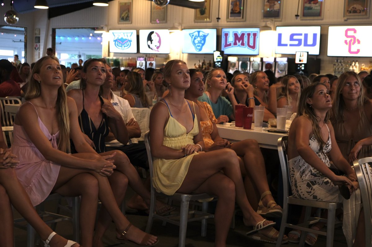 uclabeachvb's tweet photo. Not even an NCAA Championship banquet can get in the way of #BruinsSupportingBruins! 
#GoBruins https://t.co/y2PLpZtqTz