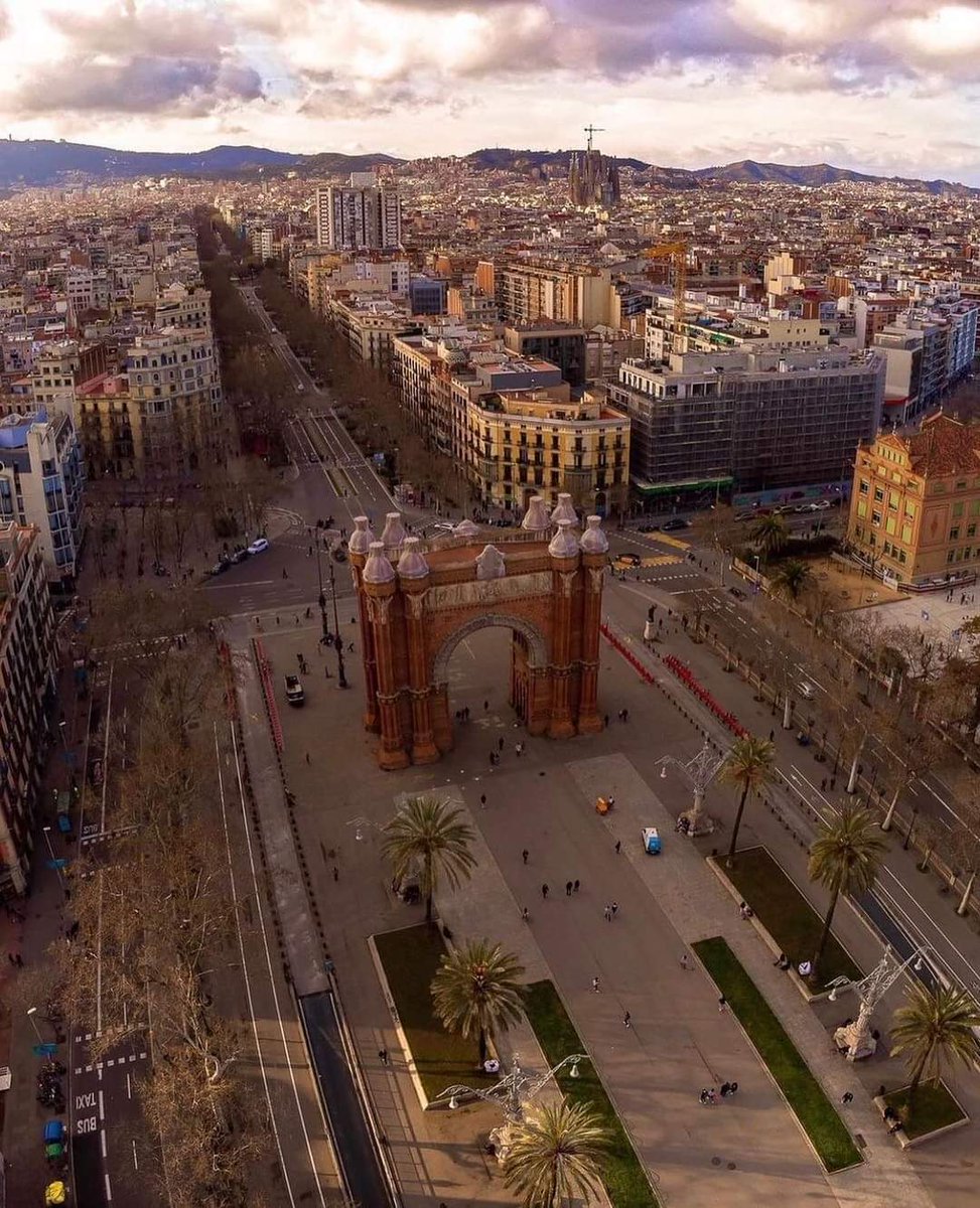 ZohoorRahimi's tweet photo. Barcelona_Spain

 #Barcelona 
#Spain 
#barceloneta 
#barcelonagay 
#SpainIsAFascistState 
#beauty 
#NatureBeauty 
#photographer https://t.co/LivGVJfZuQ