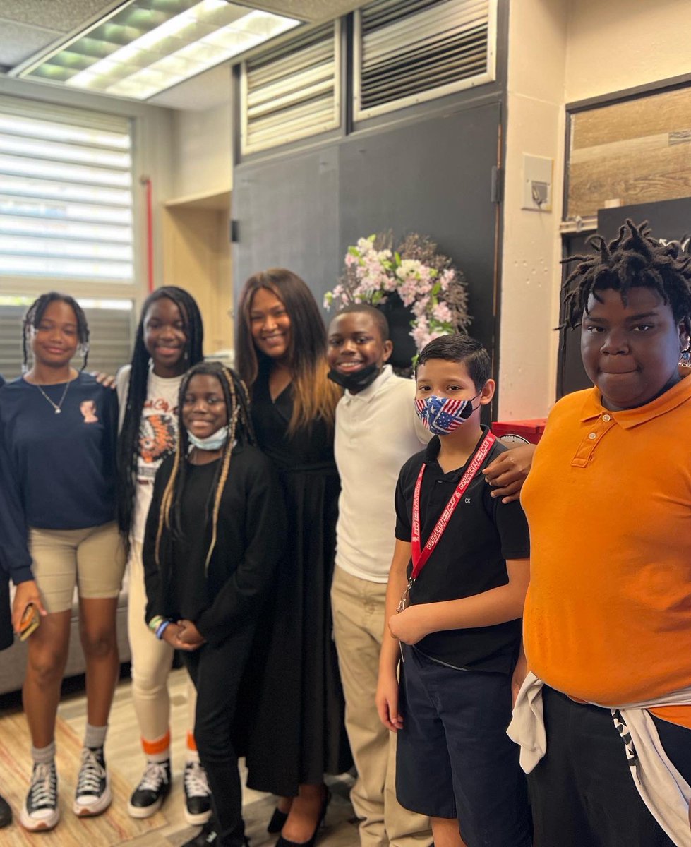 CCMSChiefs's tweet photo. National Day Of Prayer at CCMS 🧡🖤 Thank you Mrs. Jean for hosting the National Day of Prayer Breakfast with our very own Bible Club students and Chief staff. ☺️ @AndyHarrison583 @ShekinahMac @RomuloEspinosa https://t.co/bwFBGCW469