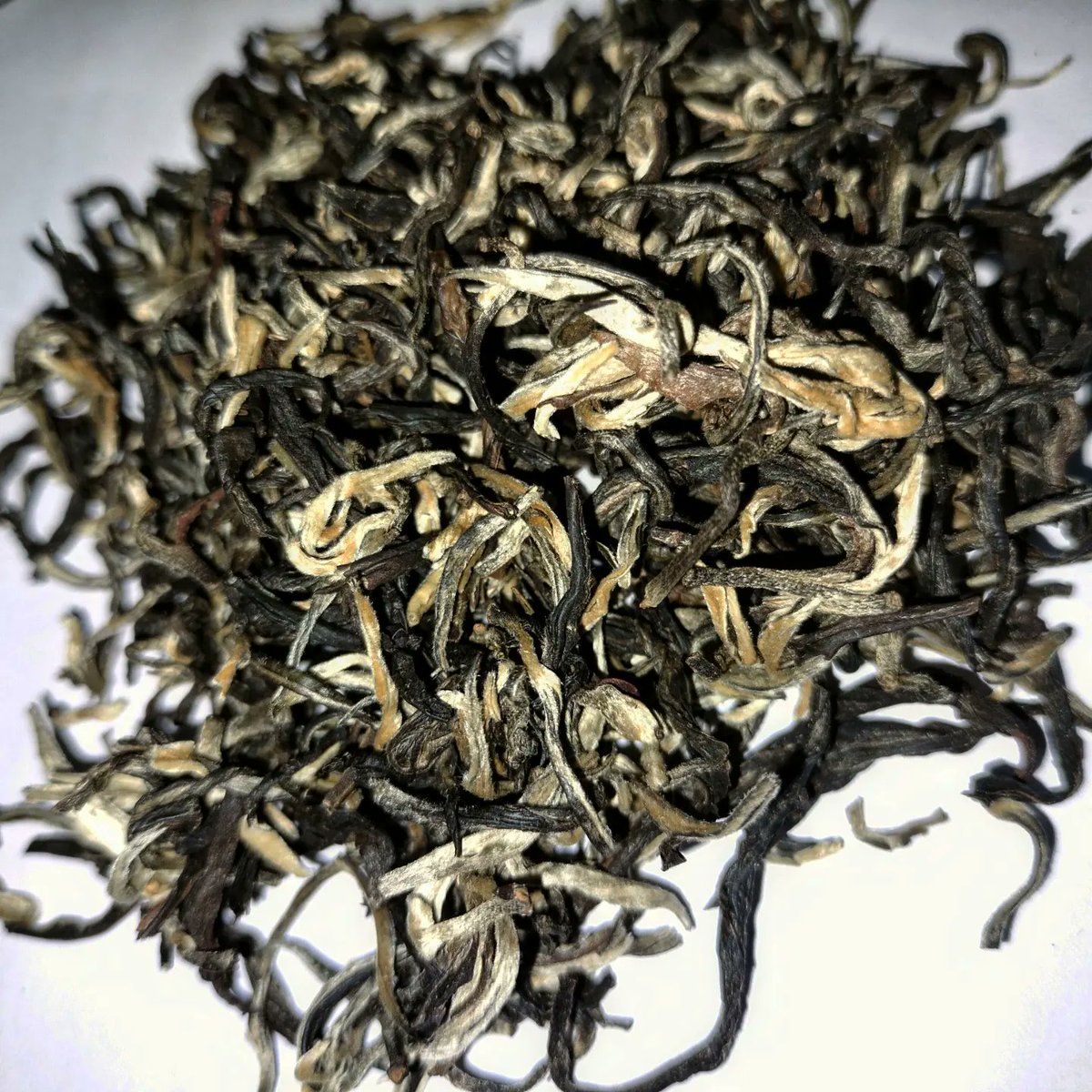 PHUKON0w's tweet photo. Handmade Orthodox Tea. https://t.co/7ruBQkcktT