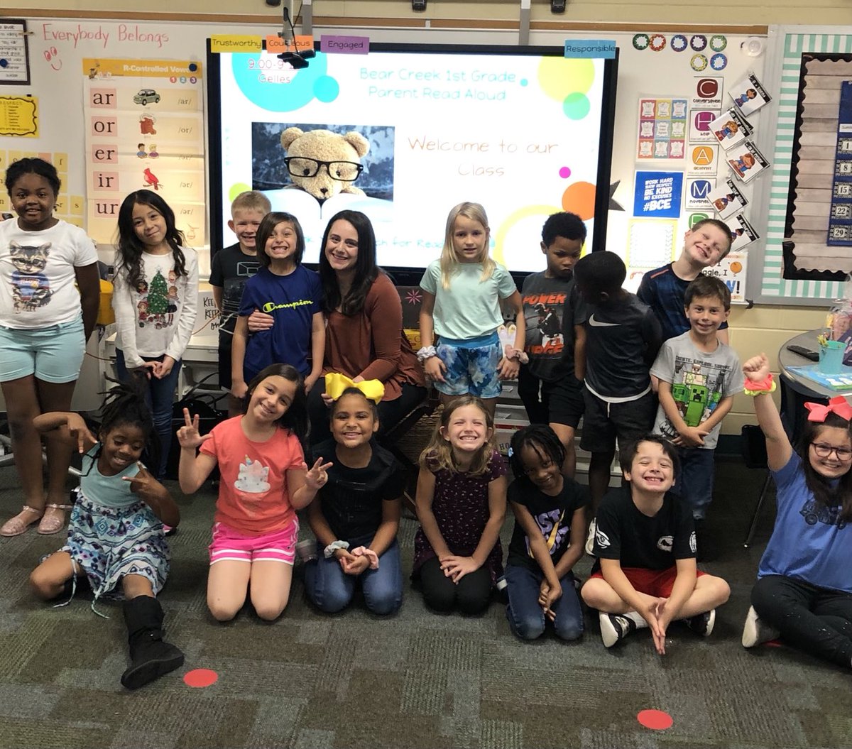 ⁦<a href="/BearCreekElem/">Bear Creek</a>⁩ #teambce Thank you so MUCH for making us laugh today!! We thought the Robert Munsch book was Hilarious! Our Parent readers are a highlight in our day!!💕💕