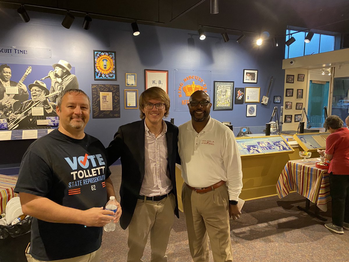 Leon4AG's tweet photo. Another great day of campaigning. Started at Pine Bluff Chamber Business Expo, then on to Helena for the Kiwanis Candidate Meet &amp; Greet. #rightchoicerightnow #arpx https://t.co/7mD8qL8JKP