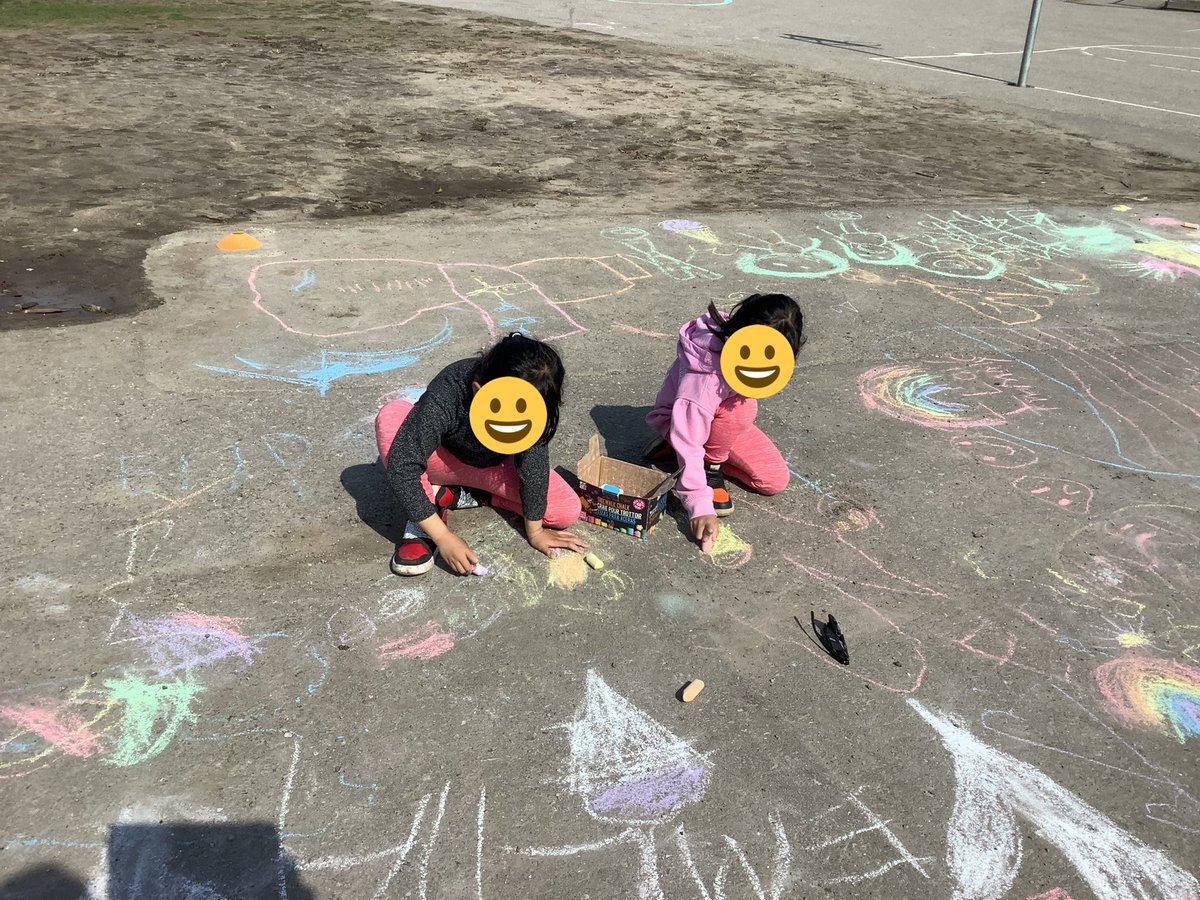 What an amazing start to our #mentalhealthevents at @SaywellPS 
Our first session was some outdoor movement, yoga and chalk drawings! We had tons of fun! Thankyou to Mr. Rimar and Mr. Ricica for leading us in these activities!