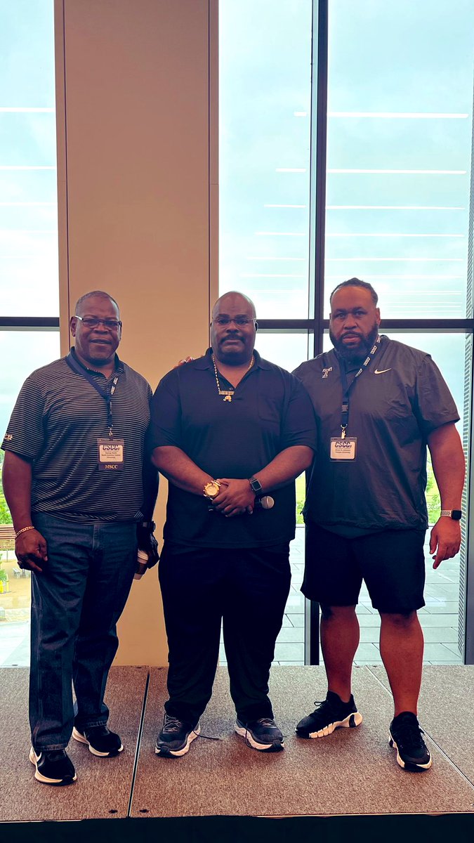 Coach_BruceJ's tweet image. Congratulations to @jeff_maddog on his induction as a Legend in the Field of Strength and Conditioning. Much respect 
to Maddog and George (Bulldog) Smith who were very instrumental in my start and development as a strength &amp;amp; conditioning coach. #ExplosivePower #MentorshipMatters