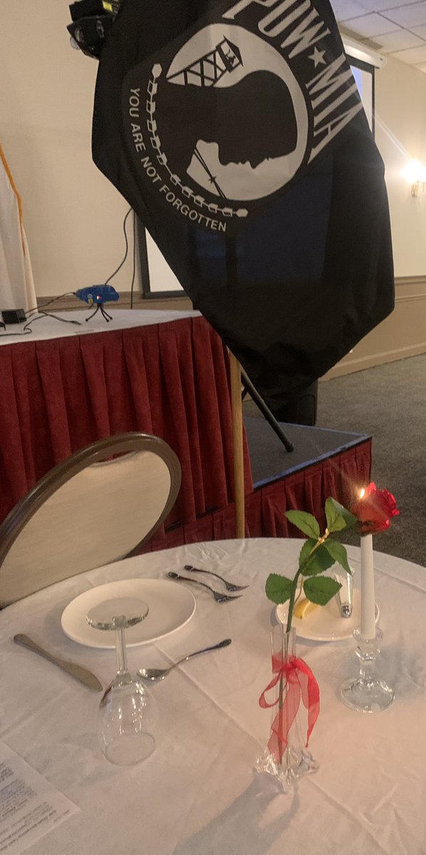 EdforBoston's tweet photo. It was an honor to attend tonight’s JROTC Military Ball, sponsored by the JROTC Cadets from English High School, South Boston Excel HS &amp; the Community Academy of Science &amp; Health. We are proud of these students for their hard work, community service and leadership development! https://t.co/eAyAZAzmWx