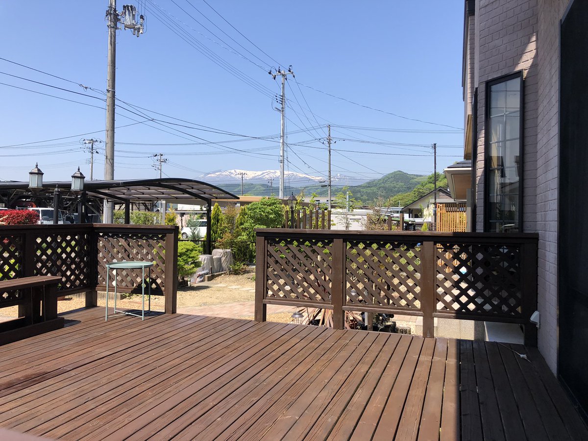 sendaishadow's tweet photo. 連休はウッドデッキのペンキ塗りと地震の補修工事で終わりってしまう https://t.co/gKGkHPpqbk