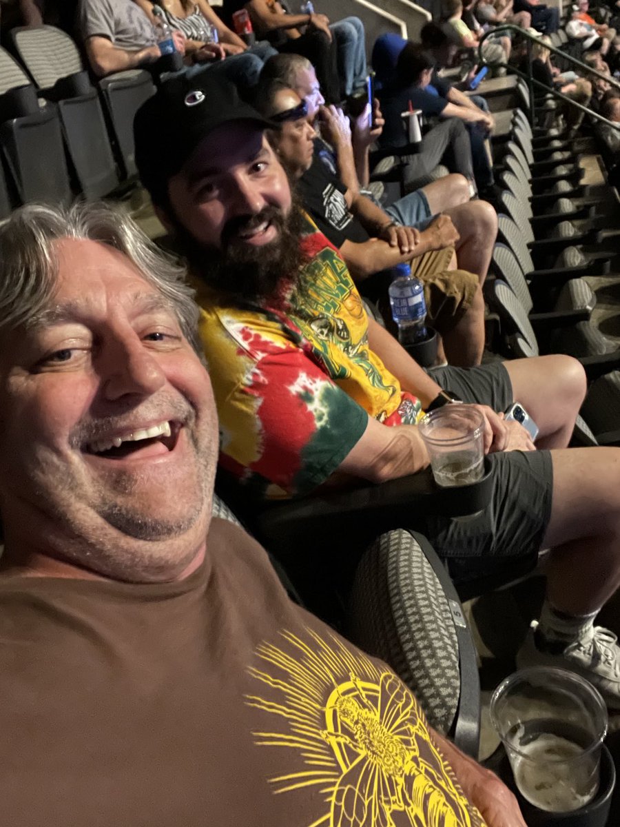 TerryMcCown1's tweet photo. Ok @gogoian I see your Paulie Mac and raise you The Who. And Los Lonely Boys were good too!! #maximumrandb. Turn it up on Magic Bus!! https://t.co/275ShCr630