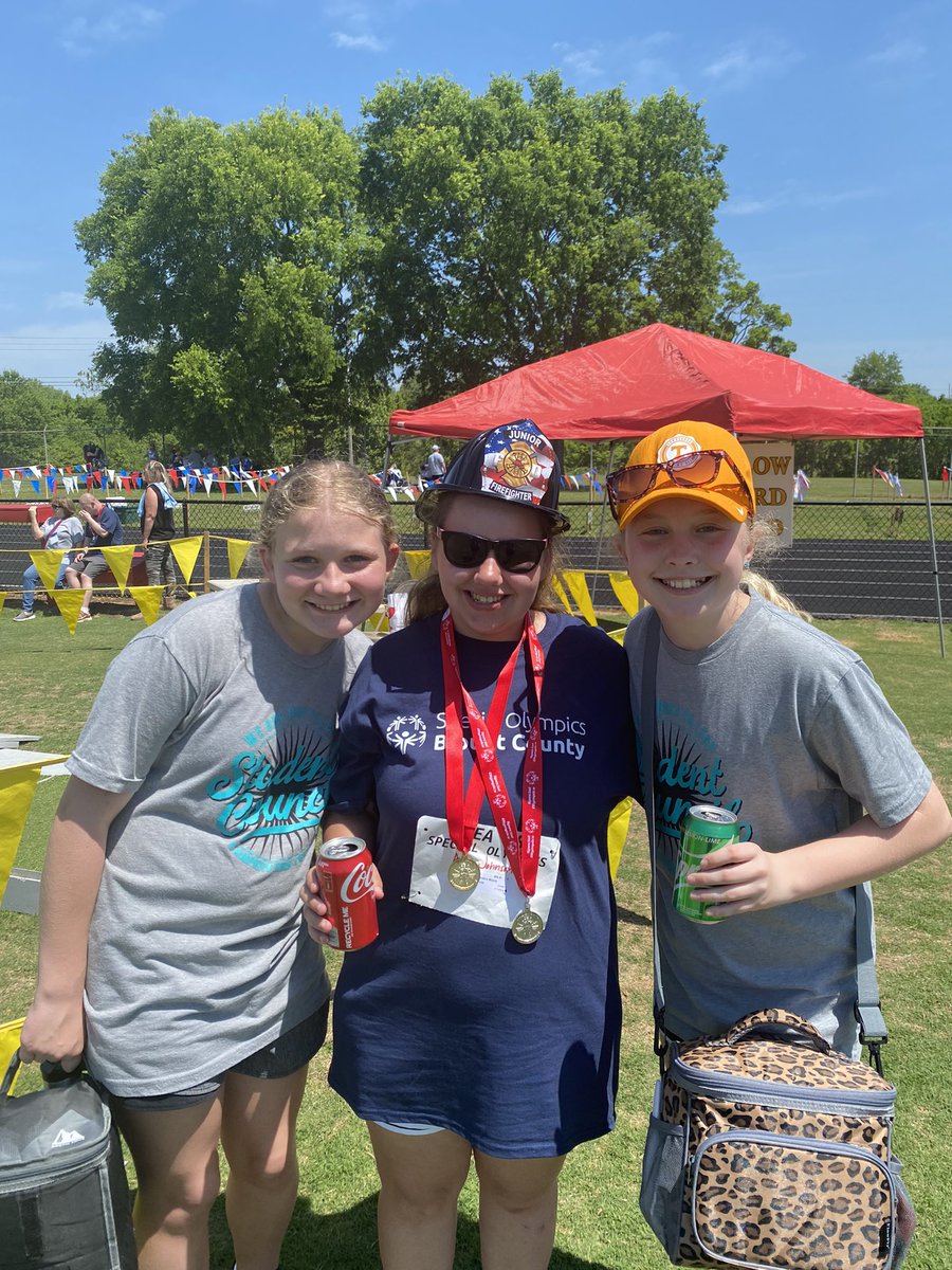 CMSLadyCougars's tweet photo. Our Lady Cougars enjoyed spending the day at Special Olympics with some of their favorite people https://t.co/tcWIiCxTMX