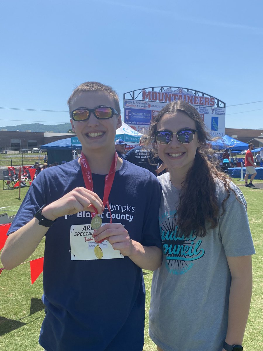 CMSLadyCougars's tweet photo. Our Lady Cougars enjoyed spending the day at Special Olympics with some of their favorite people https://t.co/tcWIiCxTMX