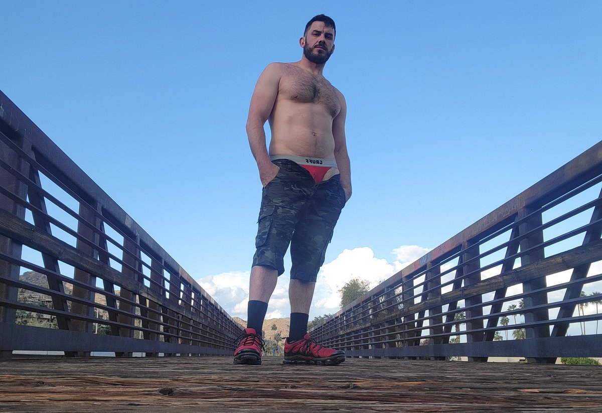 Doming33Max's tweet photo. Such a great view, don't you think so?
#CagedDaddy #HairyDaddy #LockedDick #WhiteFag #Sub #Public #OtterGayMan #Nude #Gay #GayMen https://t.co/sjeIKI5ydE