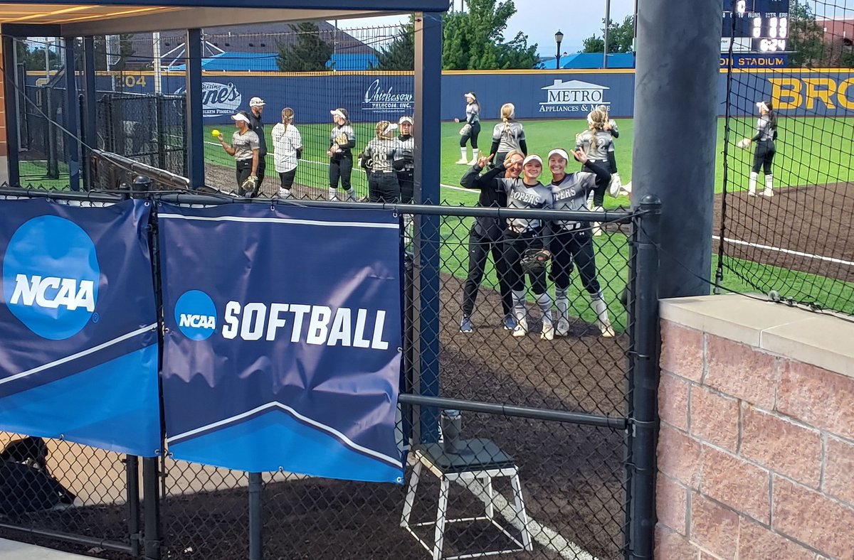 CoachMarcBauer's tweet photo. @UNKSoftball begins their warm-up at the Gerry Pinkston Stadium in Edmond, OK. This is the Lopers first appearance @TheMIAA Softball Championships. #LopesUpWeWin @UNK_Athletics https://t.co/rdUPhDRMm9
