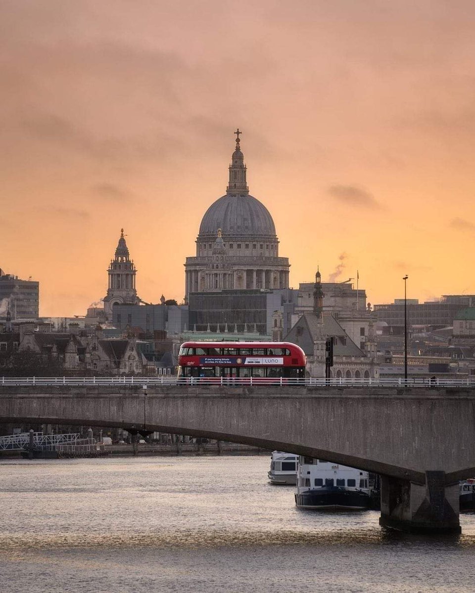 ZohoorRahimi's tweet photo. London_Uk 

#London 
#LondonEye 
#LondonToLagos 
#LondonSEOMeetupXL https://t.co/Ea6VVSf599