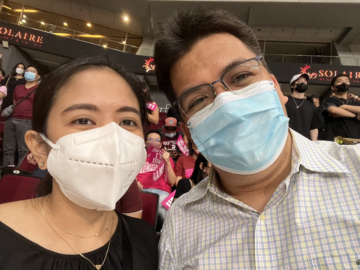 paolocapino's tweet photo. I’m a Green Archer and my wife is a Fighting Maroon. 

We will both vote for @iampinglacson because we believe in his track record and hard stance against corruption. 

We choose the best candidate for President at hanggang dulo, Lacson kami. https://t.co/1vlBYqBFRC