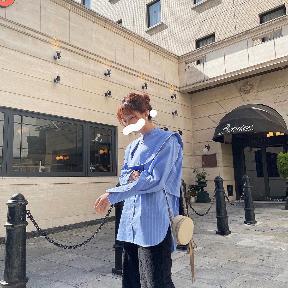 misamisa1997m's tweet photo. 今年購入してよかったストライプシャツ！
デザインも色もどタイプだったけど、秋が来るか心配で迷ってたら、まさかの3WAY!!!
そりゃ買っちゃう。
夏はノースリーブで楽しめそう☀️

#lilybrown https://t.co/S41yJCOT5r